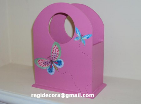 Porta Pentes e Escovas.