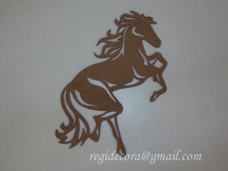 Cavalo em MDF